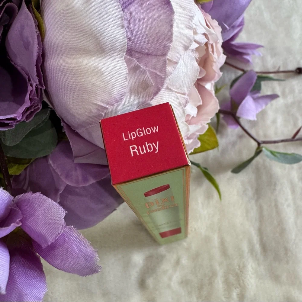 NWT Pixi LipGlow Tinted Lip Balm in Ruby